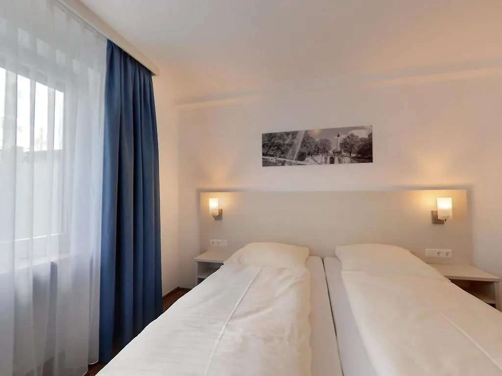Hotel Olympia Μόναχο 3*,
