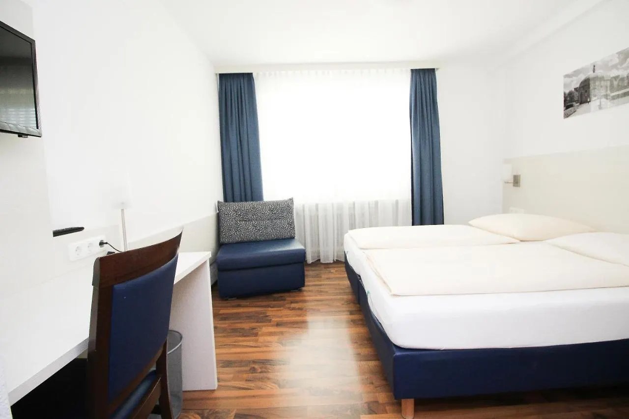 ***  Hotel Olympia Mnichov Německo